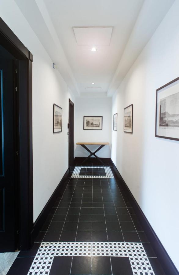 Fida Rooms Наполи Екстериор снимка