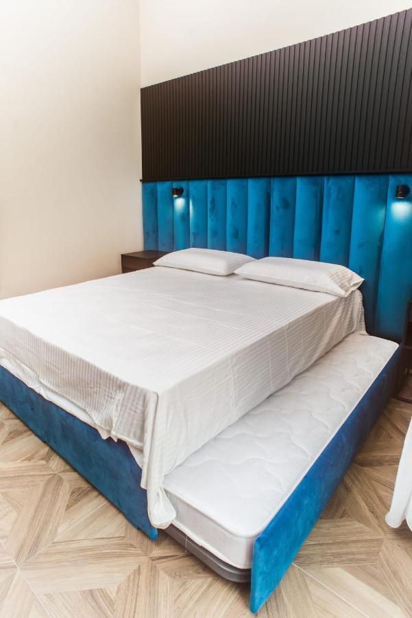 Fida Rooms Наполи Екстериор снимка