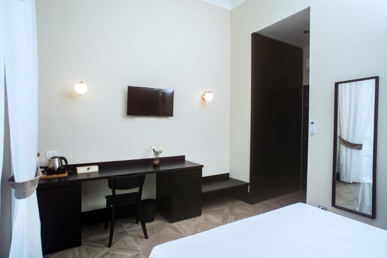 Fida Rooms Наполи Екстериор снимка