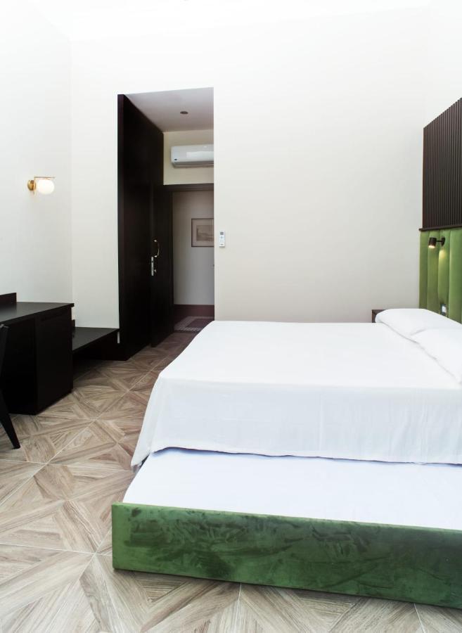 Fida Rooms Наполи Екстериор снимка