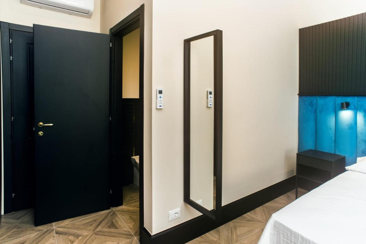 Fida Rooms Наполи Екстериор снимка