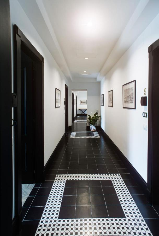 Fida Rooms Наполи Екстериор снимка