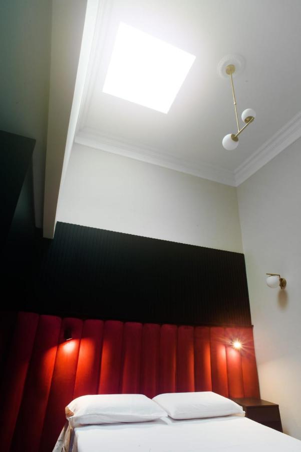 Fida Rooms Наполи Екстериор снимка